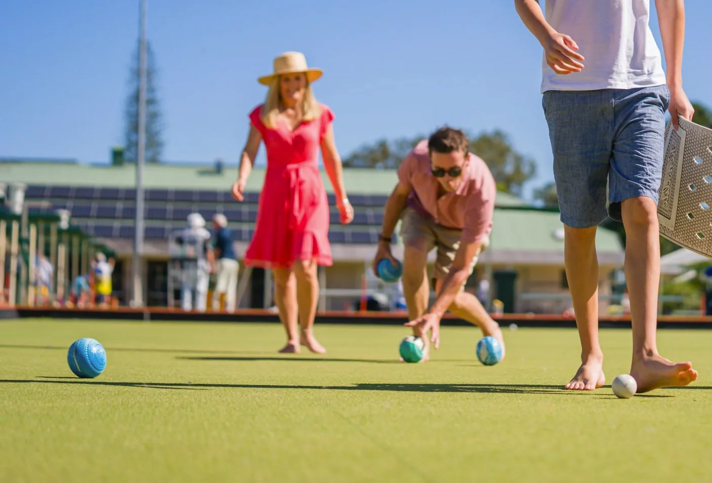 barefoot bowls in taree NSW with friends barefoot bowls in taree NSW with friends